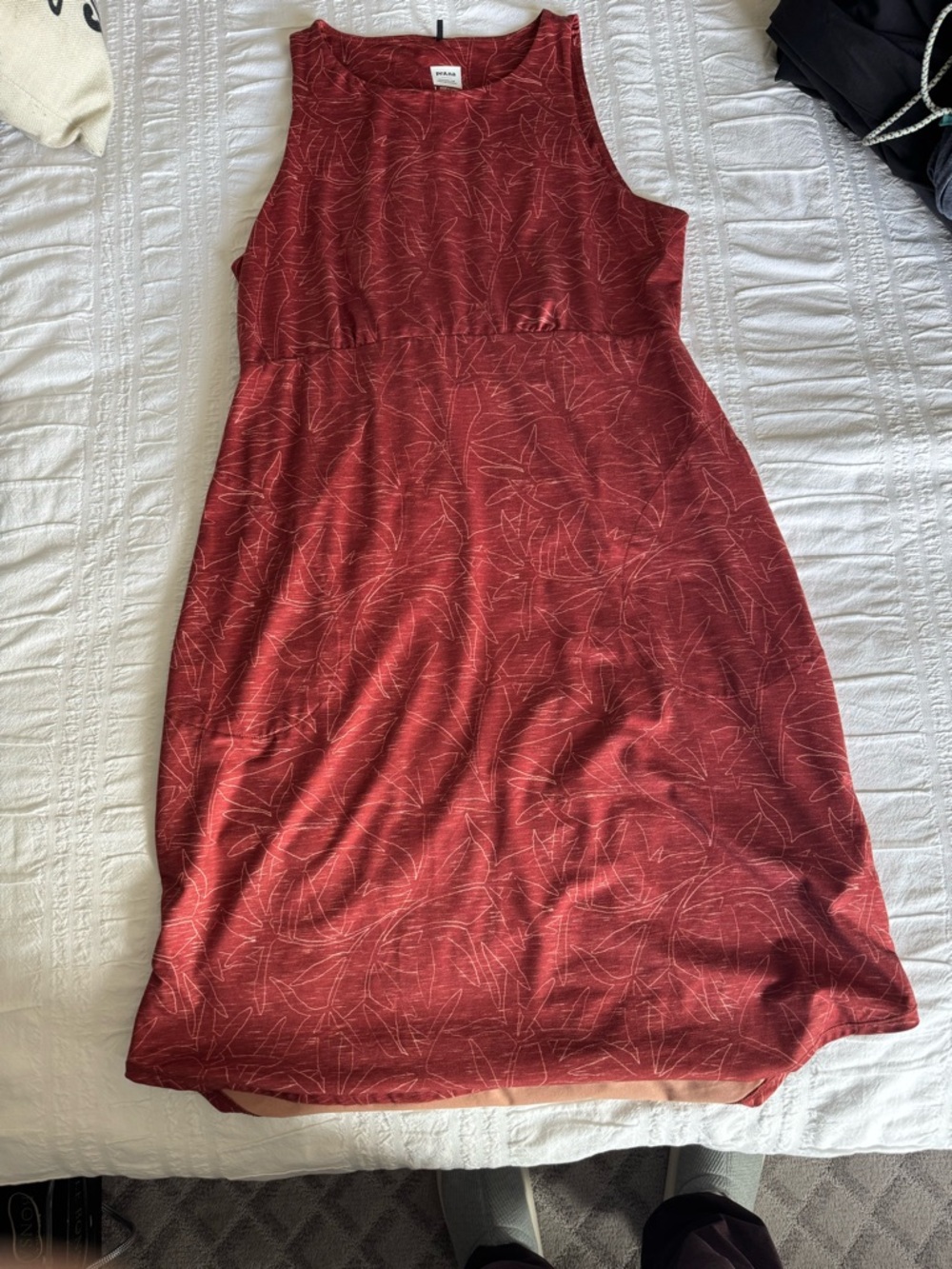 Women's Sleeveless Red Patterned Dress - emerald lake PrAna has pockets! Large.